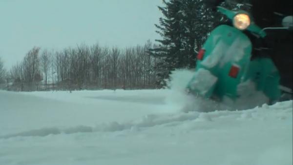 Angehängte Bilder: Schneevespa.jpg