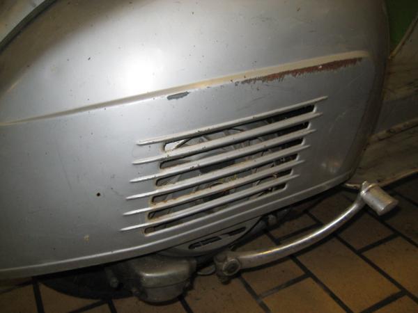 Angehängte Bilder: Seitenbacke Motor.jpg