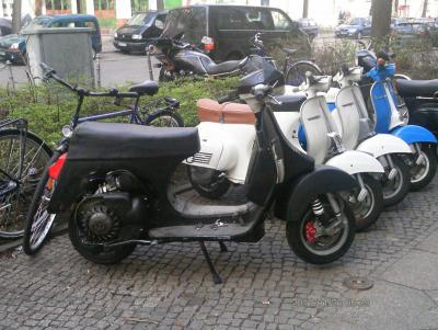 Angehängte Bilder: vespen-shop neuaufbauten 042.JPG