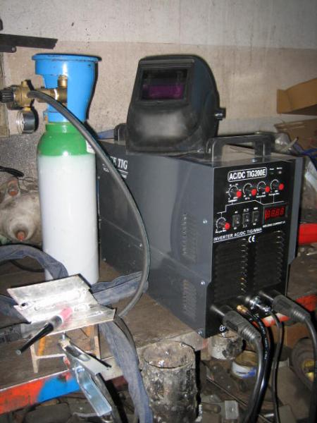 post-7-1198225470_thumb.jpg