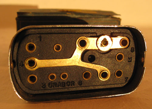 post-16378-1221505032.jpg